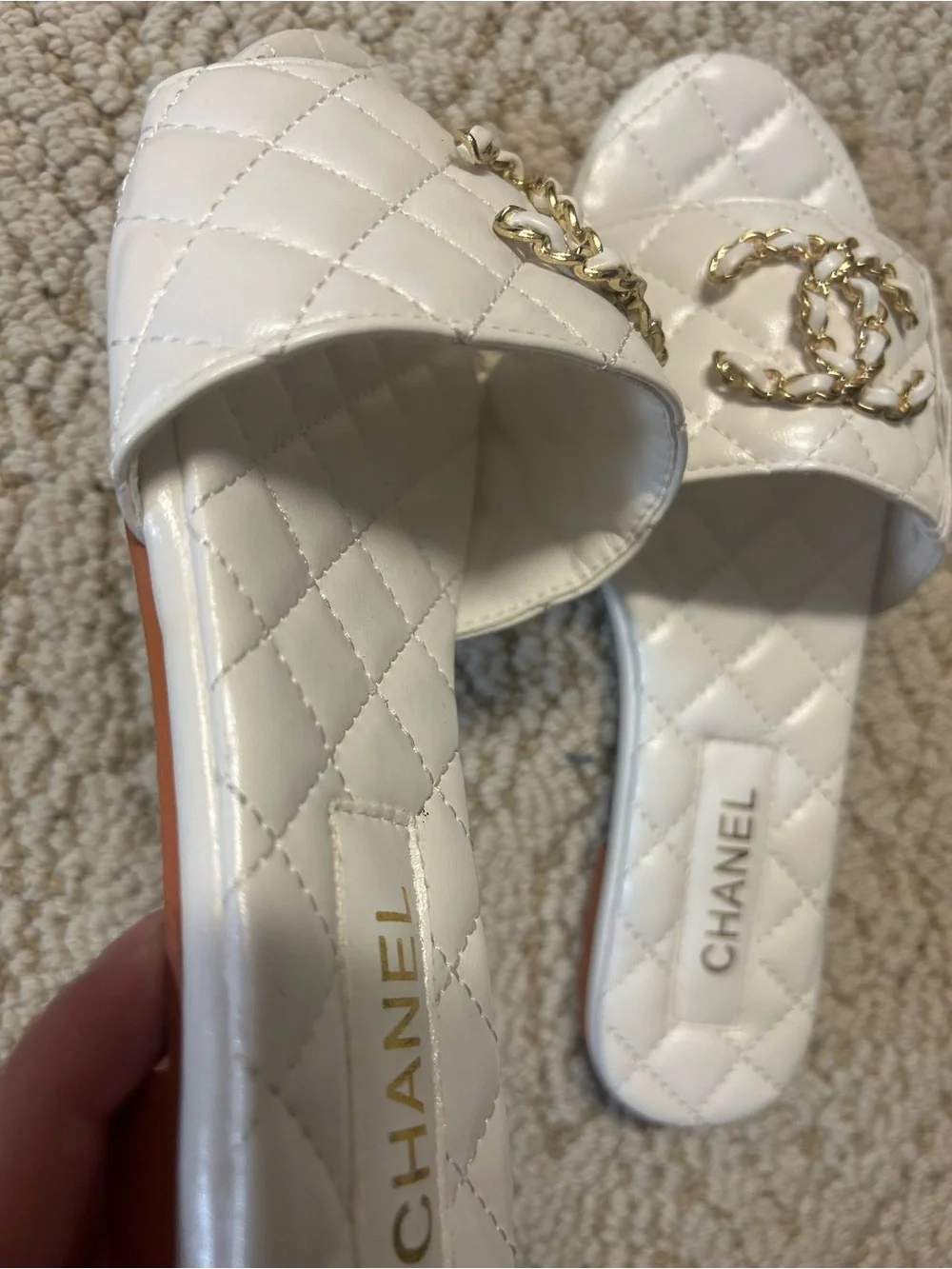 CHANEL White Quilted Slide Sandals with Gold CC Chain Emblem